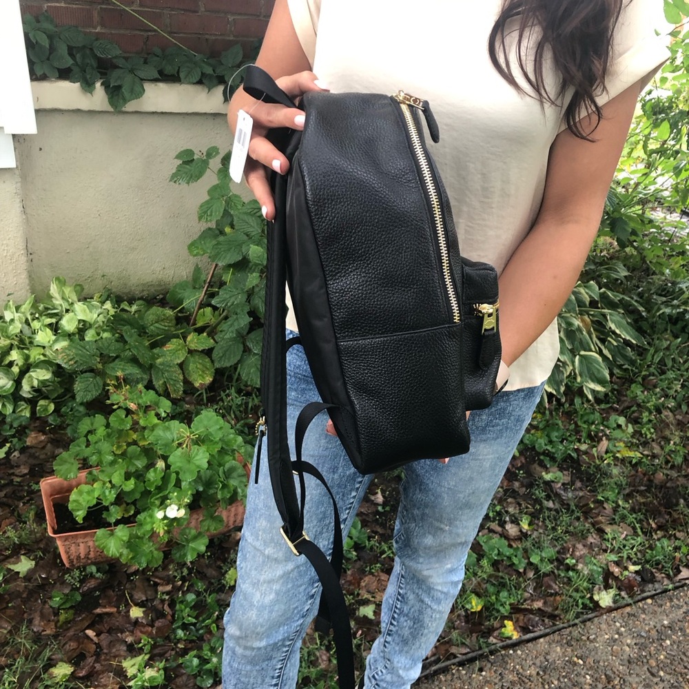 NWT Coach Medium Charlie Pebble Leather Backpack 🎒 - Picture 4 of 13